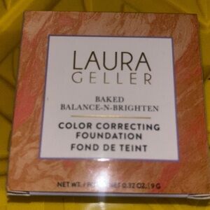 Laura Geller Double Take Baked Balance Brighten Powder Foundation - Porcelain